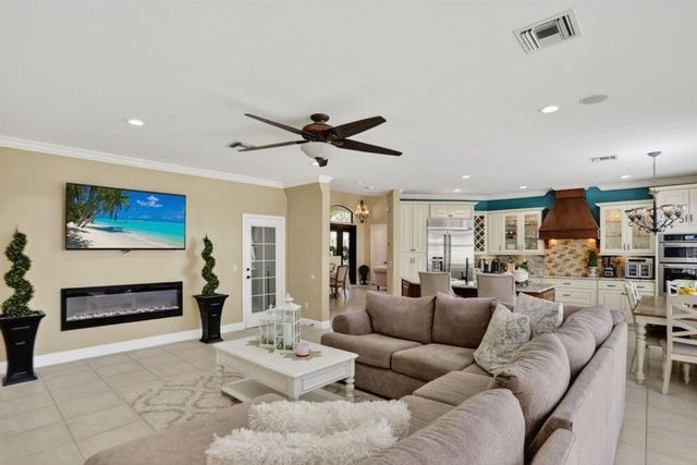 5340 NW 103rd Way, Coral Springs, FL 33076