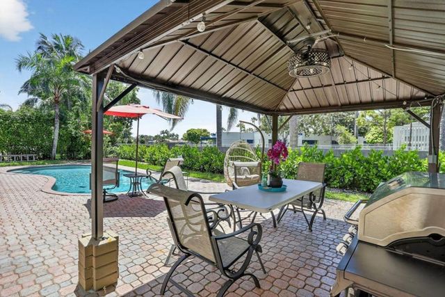 5340 NW 103rd Way, Coral Springs, FL 33076