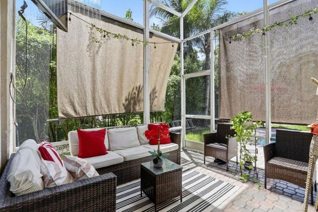 5340 NW 103rd Way, Coral Springs, FL 33076