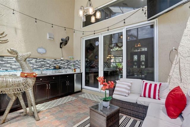 5340 NW 103rd Way, Coral Springs, FL 33076