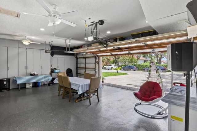 5340 NW 103rd Way, Coral Springs, FL 33076