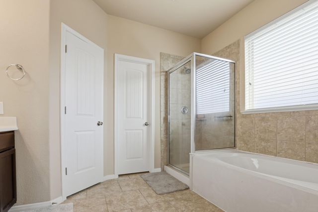 11626 Eagle Ridge Drive, Mont Belvieu, TX 77535