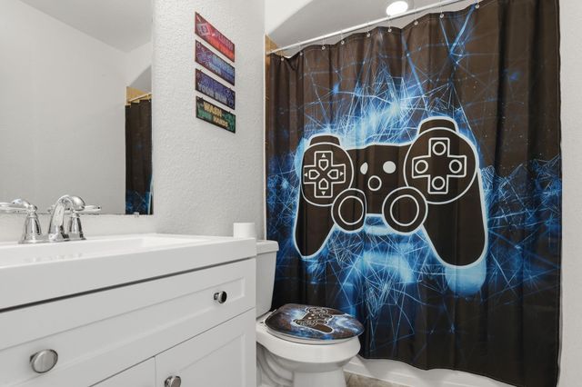 11626 Eagle Ridge Drive, Mont Belvieu, TX 77535