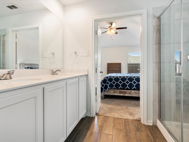 712 Presidio Street, Aubrey, TX 76227