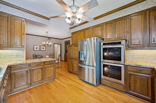 5901 Flintshire Lane, Dallas, TX 75252
