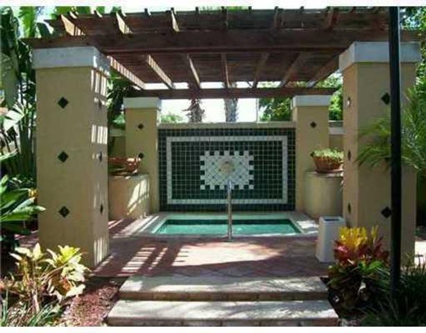 1727 Village Boulevard 111, West Palm Beach, FL 33409