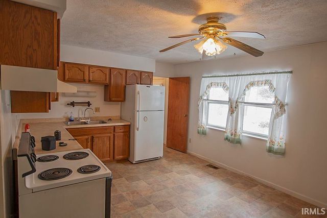 1719 S Seneca Street, Ellettsville, IN 47429