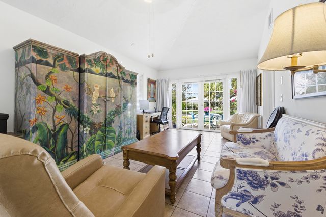 4268 Maurice Drive Main House, Delray Beach, FL 33445