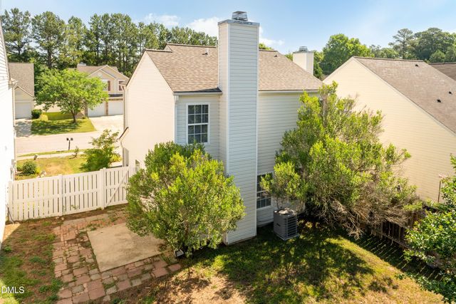 7524 Brighton Hill Lane, Raleigh, NC 27616