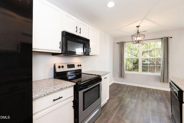 7524 Brighton Hill Lane, Raleigh, NC 27616