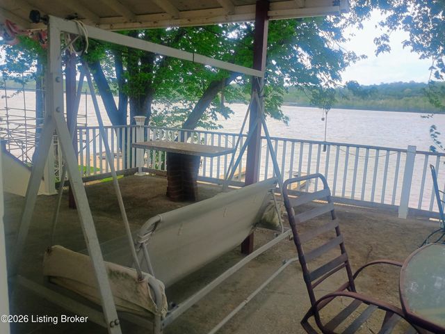 1710 Riverside Dr, Prospect, KY 40059