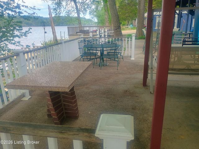 1710 Riverside Dr, Prospect, KY 40059