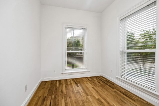 911 Birdsall Street, Houston, TX 77007