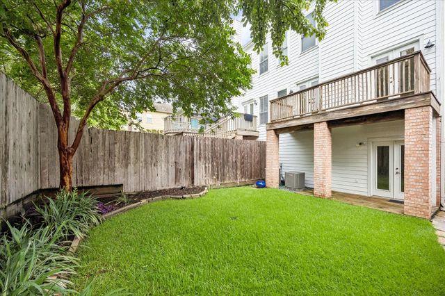 911 Birdsall Street, Houston, TX 77007