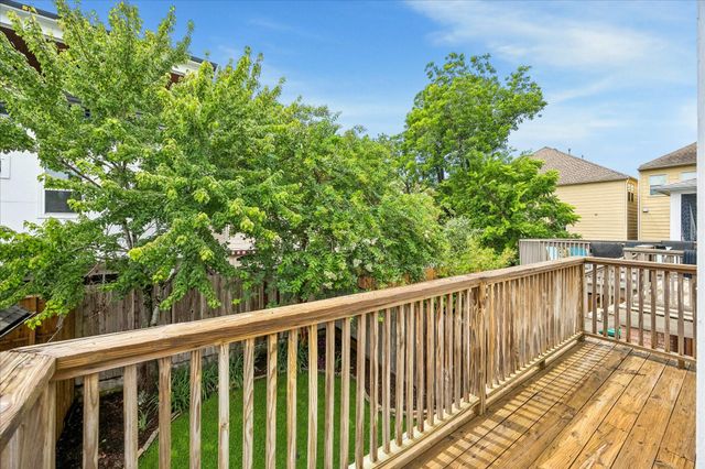 911 Birdsall Street, Houston, TX 77007