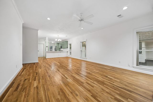 911 Birdsall Street, Houston, TX 77007