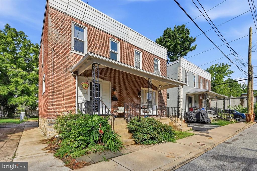 32 SCHAPPET TER, LANSDOWNE, PA 19050 — exterior