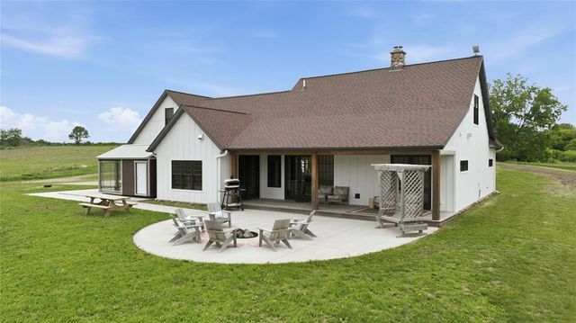 29921 40th Avenue, Cadott, WI 54727