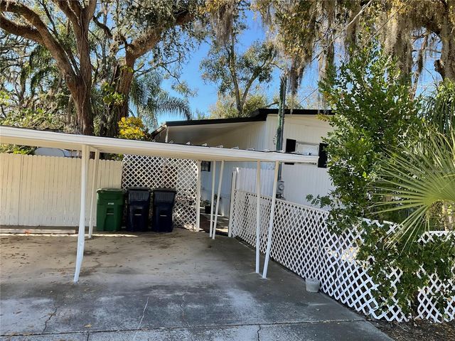 4707 E YUKON STREET, Tampa, FL 33617