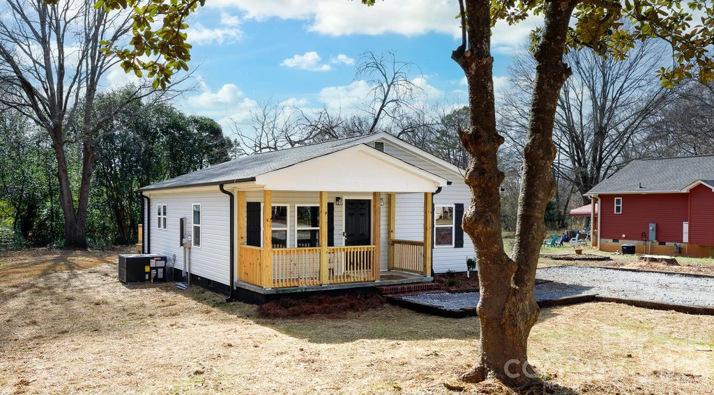 22 Center Street, York, SC 29745