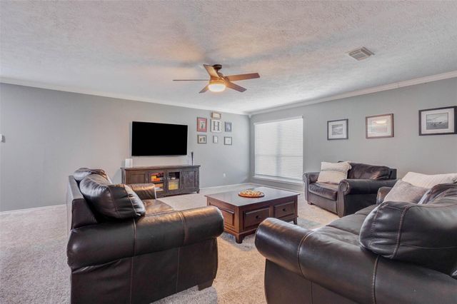 9215 Landry Boulevard, Spring, TX 77379