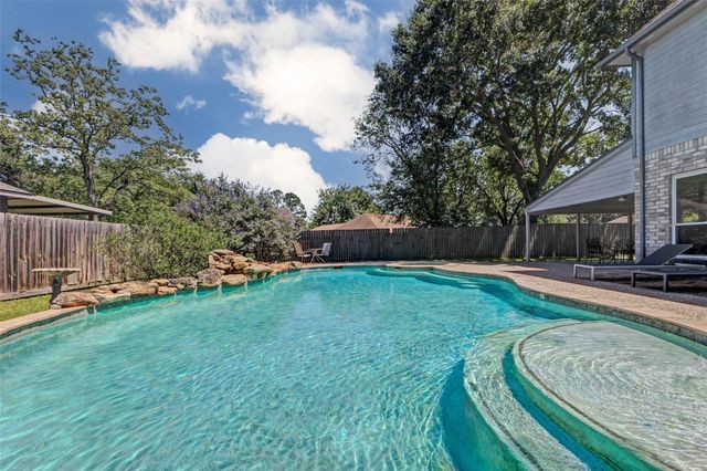 9215 Landry Boulevard, Spring, TX 77379