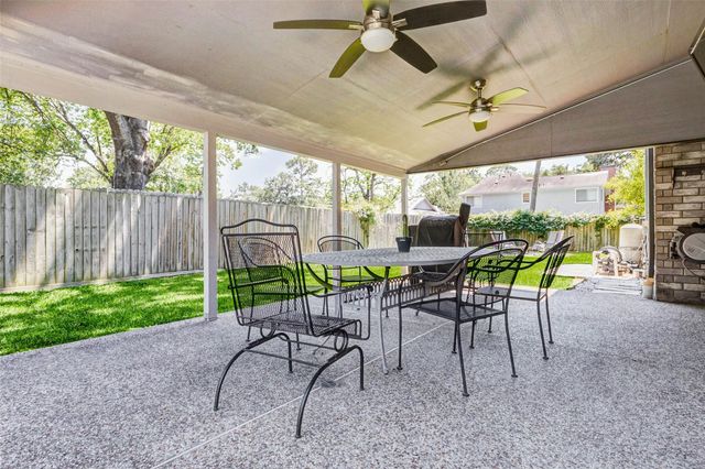 9215 Landry Boulevard, Spring, TX 77379