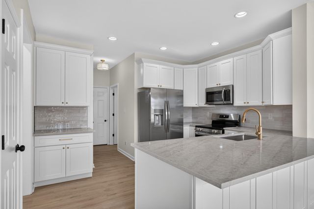 925 Winding Oak Trail, Lexington, KY 40511