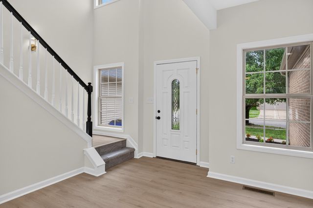 925 Winding Oak Trail, Lexington, KY 40511