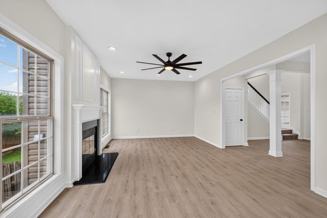 925 Winding Oak Trail, Lexington, KY 40511
