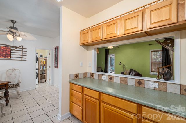 702 Saddlebrook Lane, Cherryville, NC 28021