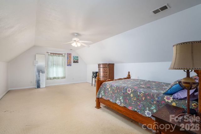 702 Saddlebrook Lane, Cherryville, NC 28021