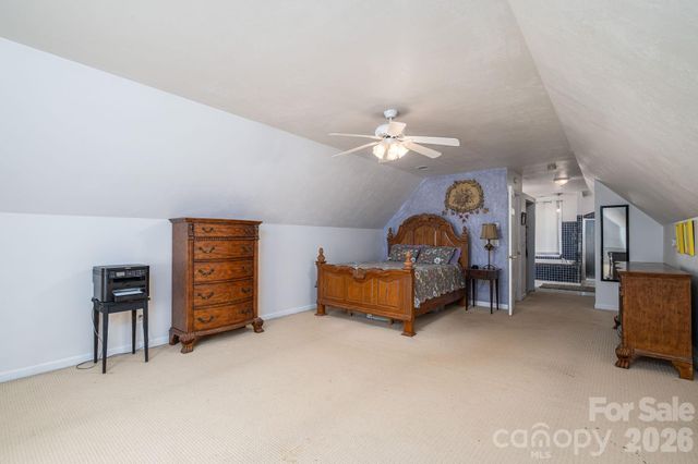 702 Saddlebrook Lane, Cherryville, NC 28021