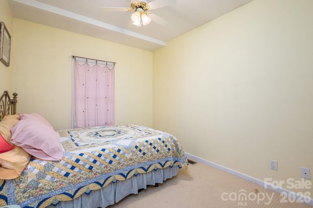 702 Saddlebrook Lane, Cherryville, NC 28021