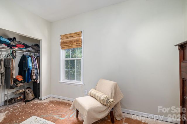 702 Saddlebrook Lane, Cherryville, NC 28021