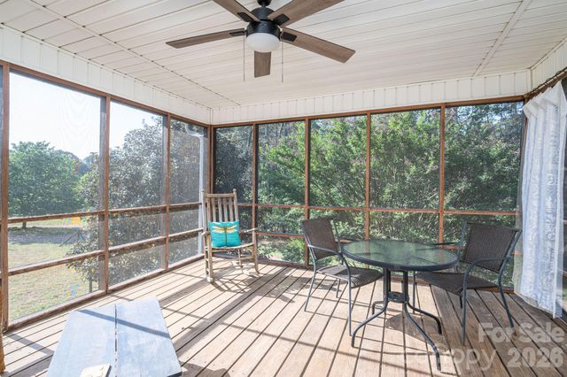 702 Saddlebrook Lane, Cherryville, NC 28021