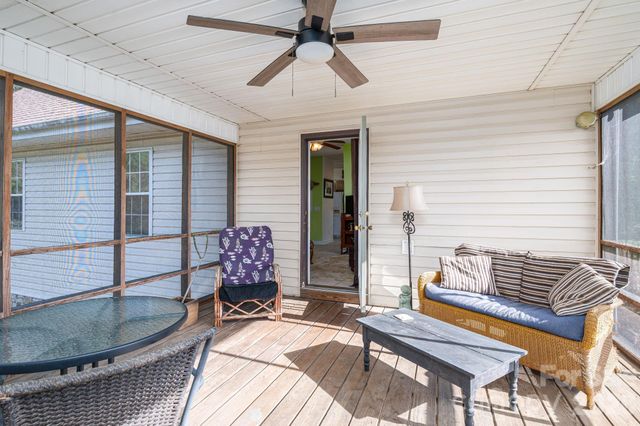 702 Saddlebrook Lane, Cherryville, NC 28021