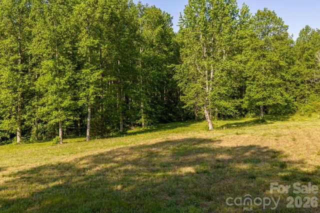 702 Saddlebrook Lane, Cherryville, NC 28021
