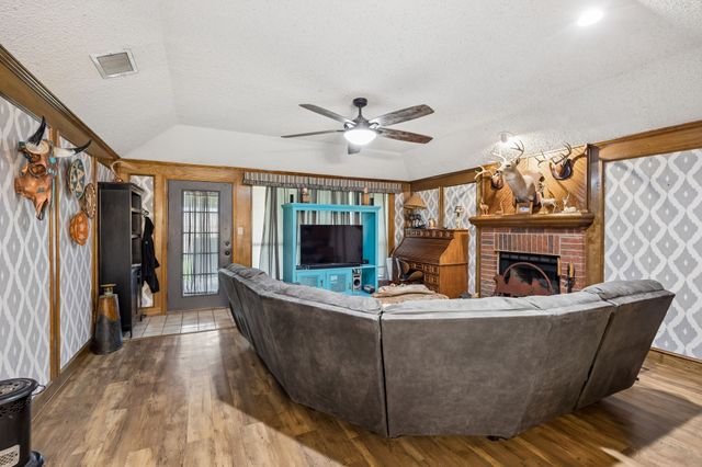 301 Southlake Drive, Forney, TX 75126