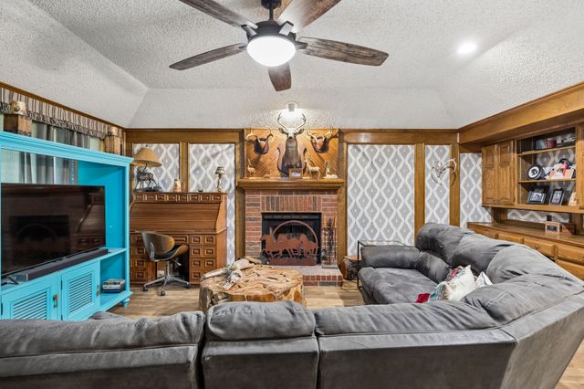 301 Southlake Drive, Forney, TX 75126