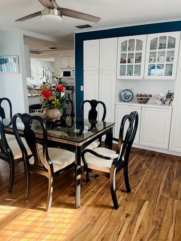 2387 SW 13th Terrace, Boynton Beach, FL 33426