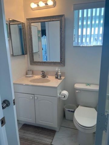 2387 SW 13th Terrace, Boynton Beach, FL 33426