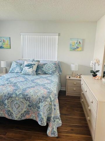 2387 SW 13th Terrace, Boynton Beach, FL 33426