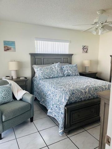 2387 SW 13th Terrace, Boynton Beach, FL 33426