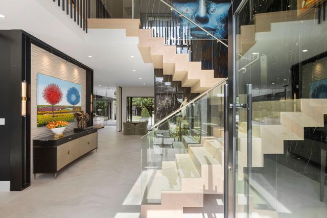 15 Regent Square, The Woodlands, TX 77381