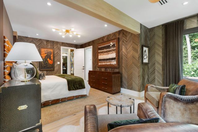 15 Regent Square, The Woodlands, TX 77381
