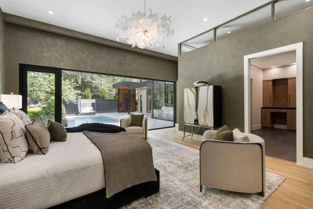 15 Regent Square, The Woodlands, TX 77381