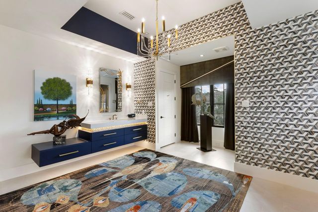 15 Regent Square, The Woodlands, TX 77381