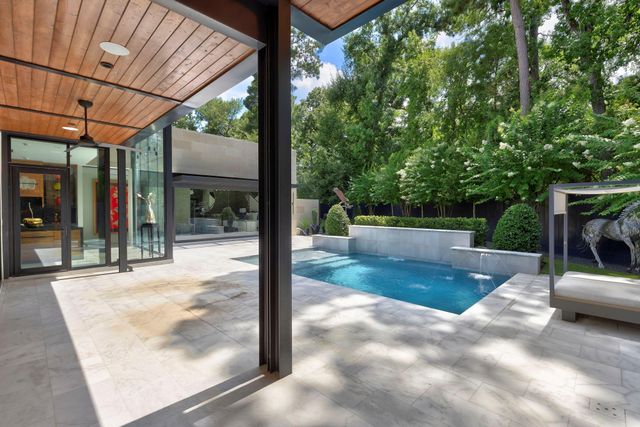 15 Regent Square, The Woodlands, TX 77381