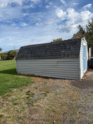 425 West Caledonia Street, Lockport City, NY 14094